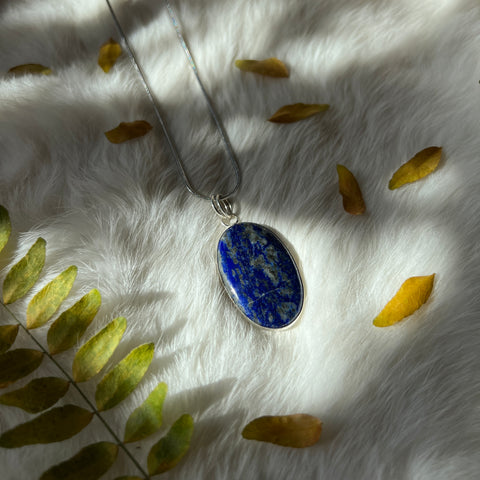 Lapis Lazuli Necklace "Nicky"