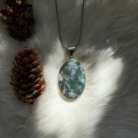 Moss Agate Necklace "Holly"