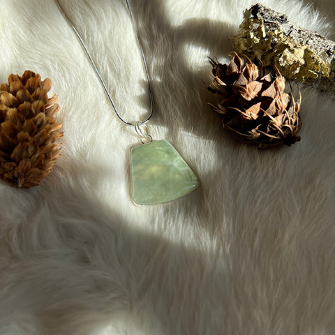 Prehnite Necklace "Judy"