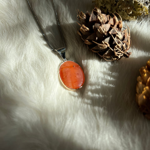 Carnelian Necklace "Eartha"