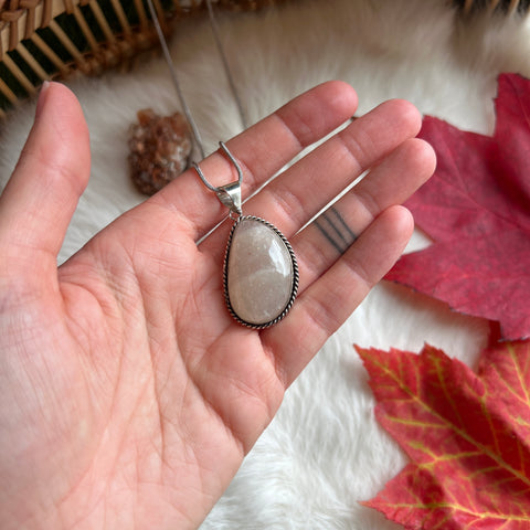 Moonstone Necklace "Emerson"