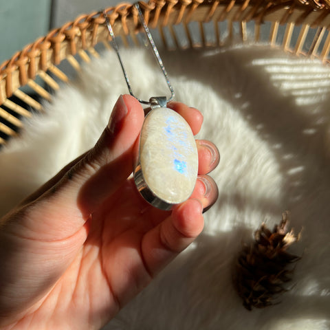 Moonstone Necklace "Constance"