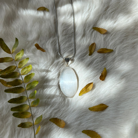 Selenite Necklace "Amaya"