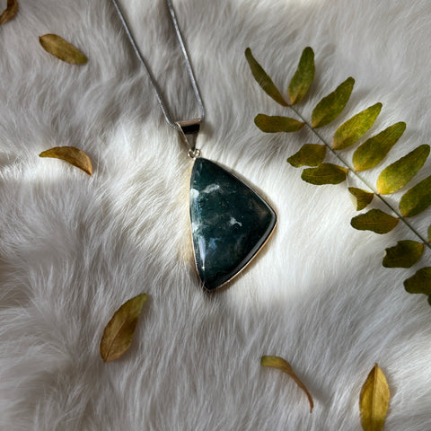 Moss Agate Necklace "Olive"