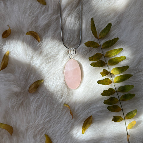 Rose Quartz Necklace "Sierra"