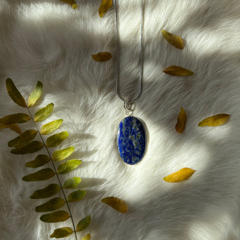 Lapis Lazuli Necklace "Nicky"