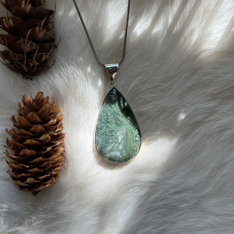 Moss Agate Necklace "Agatha"