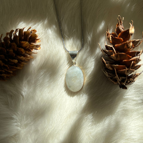 Rainbow Moonstone Necklace "Mae"