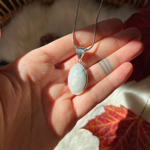 Rainbow Moonstone Necklace "Maura"