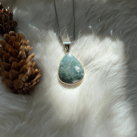 Moss Agate Necklace "Eliza"