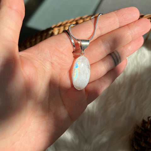 Rainbow Moonstone Necklace "Jackie"