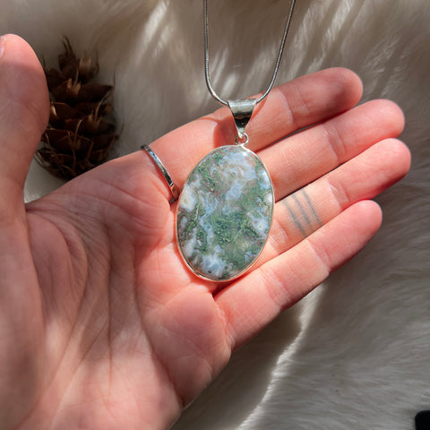 Moss Agate Necklace "Holly"