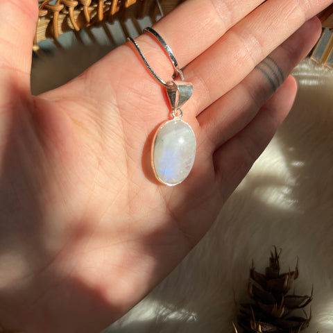 Rainbow Moonstone Necklace "Mae"