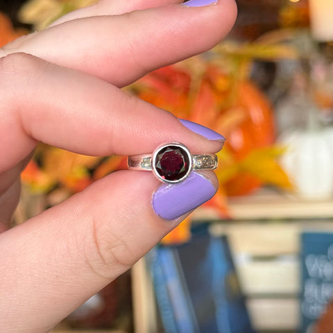 Garnet Ring "Mabel" - Size 8