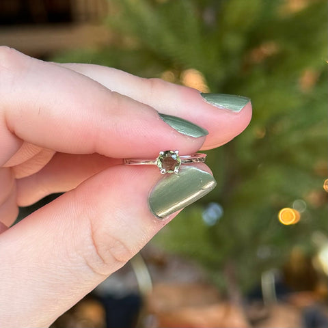 Moldavite Ring "Sylvia" - Size 6