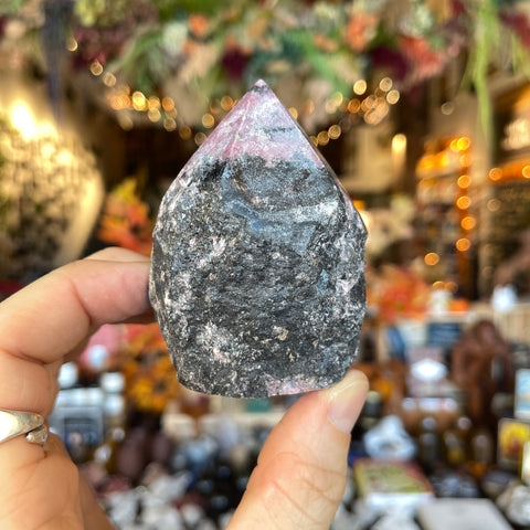 Rhodonite "Patty"