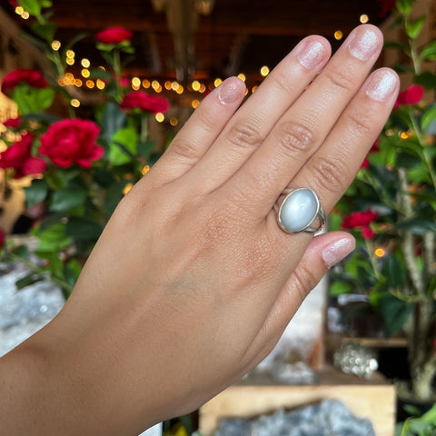 White Moonstone Ring "Elyas" - Size 7