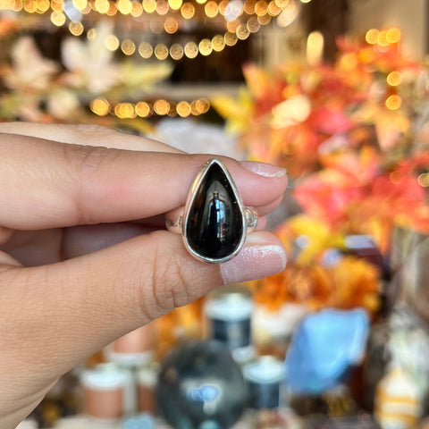 Black Onyx Ring "Skyla" - Size 5