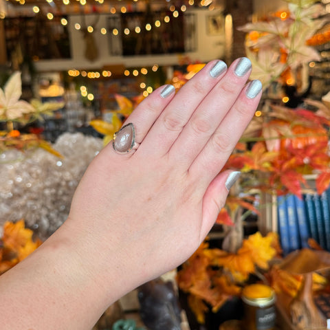 Pink Moonstone Ring "Merinda" - Size 6