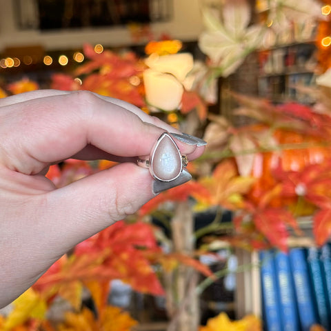 Pink Moonstone Ring "Lisa" - Size 6