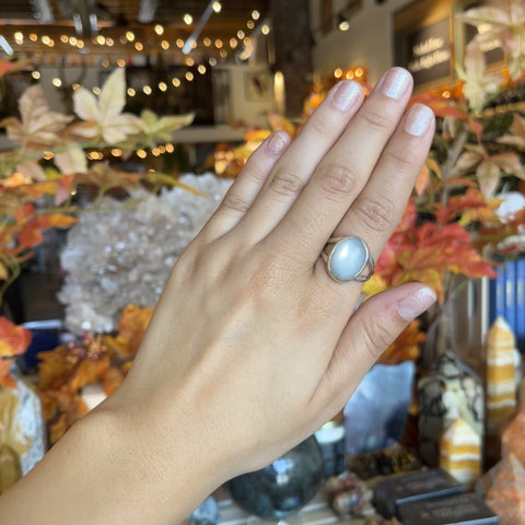 White Moonstone Ring "Elyas" - Size 7