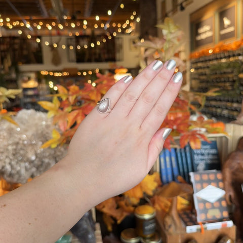 Pink Moonstone Ring "Lisa" - Size 6