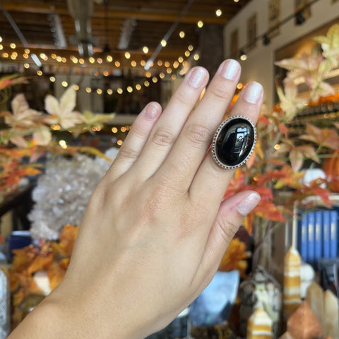 Black Onyx Ring "Brienne" - Size 6