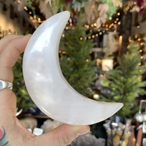 Clear Quartz Moon "Cara"