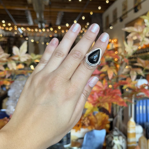 Black Onyx Ring "Nyx" - Size 5.5