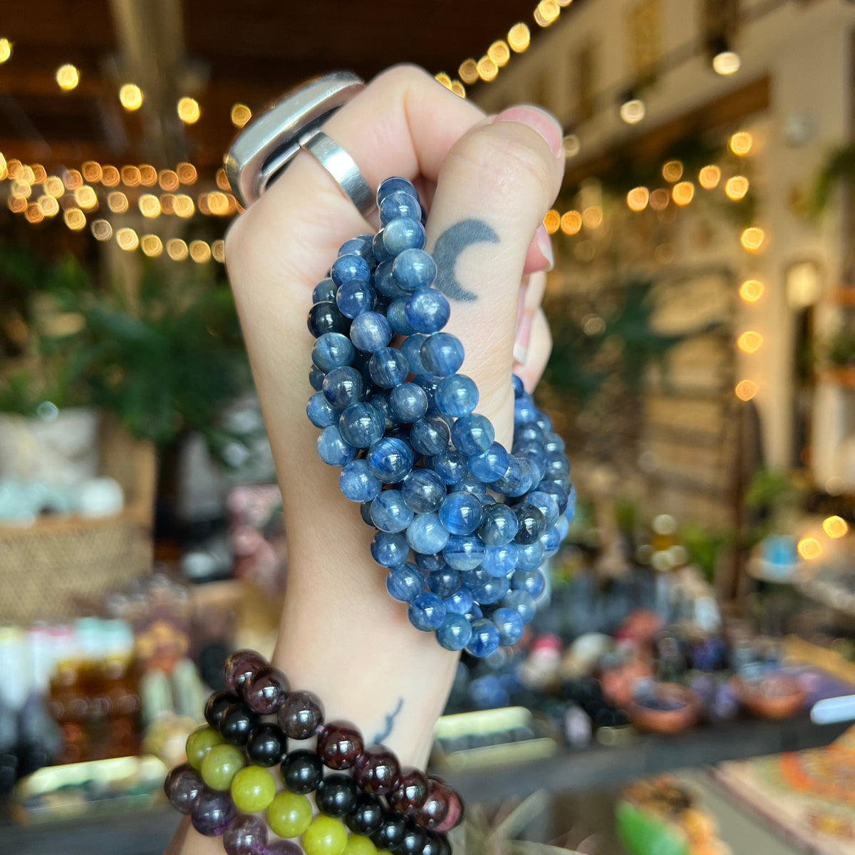 Ravenstone Crystals Blue Kyanite Stretch Bracelet