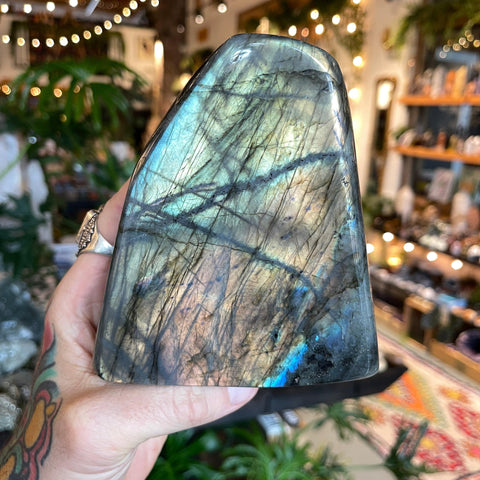 Ravenstone Crystals Labradorite "Aura"