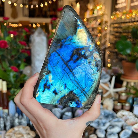 Ravenstone Crystals Labradorite "Harry"