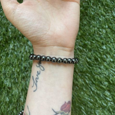 VS Hematite Stretch Bracelet